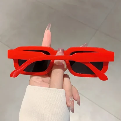 Vintage Rectangle Frame Sunglasses - Image 5